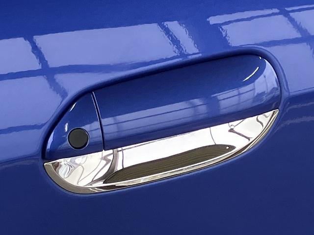 フィット G・10thアニバーサリー ドライブレコーダー ETC バックカメラ ナビ TV スマートキー CVT 盗難防止システム 衝突安全ボディ ABS CD DVD再生 USB エアコン パワーステアリング パワーウィンドウ(27枚目)