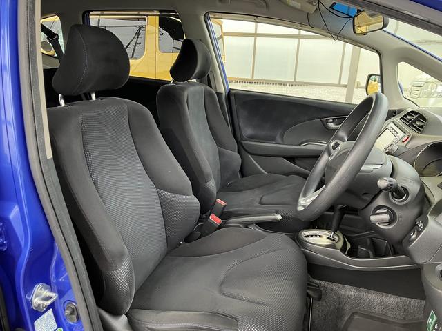 フィット G・10thアニバーサリー ドライブレコーダー ETC バックカメラ ナビ TV スマートキー CVT 盗難防止システム 衝突安全ボディ ABS CD DVD再生 USB エアコン パワーステアリング パワーウィンドウ(50枚目)