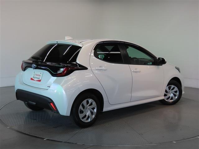 ヤリス ハイブリッドＧ　ハイブリッド　メモリーナビ　バックカメラ　ミュージックプレイヤー接続可　衝突被害軽減システム　ＥＴＣ　スマートキー　アイドリングストップ　オートクルーズコントロール　キーレス（6枚目）