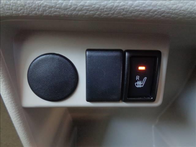 L 衝突軽減装置 アイドリングストップ オーディオプレイヤー 運転席シートヒーター スマートキー プッシュスタート HIDヘッドライト(11枚目)