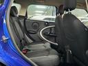 クーパーＤ　クロスオーバー　オール４　ルーフラック付き　ＲＡＤＩＡＬ　Ｍ／Ｔ新品タイヤ　ホイール艶あり塗装（33枚目）