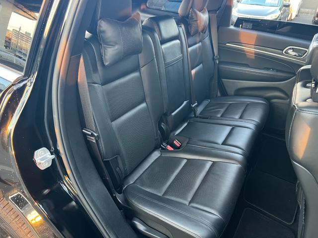 ジープ・グランドチェロキー リミテッド　Ｕコネクトナビ・フルセグＴＶ・バックカメラ・Ｂｌｕｅｔｏｏｔｈ対応・黒革シート・ヒーター・ベンチレーション・後席シートヒーター・ステアリングヒーター・アダプティブクルーズコントロール・ＥＴＣ２．０（20枚目）