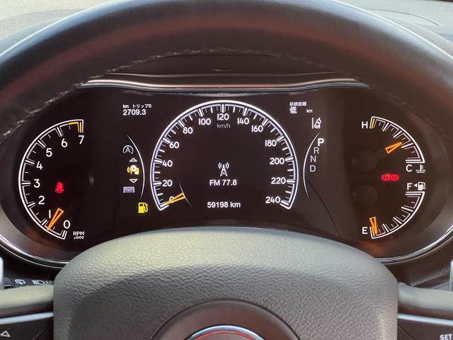 ジープ・グランドチェロキー リミテッド　Ｕコネクトナビ・フルセグＴＶ・バックカメラ・Ｂｌｕｅｔｏｏｔｈ対応・黒革シート・ヒーター・ベンチレーション・後席シートヒーター・ステアリングヒーター・アダプティブクルーズコントロール・ＥＴＣ２．０（36枚目）