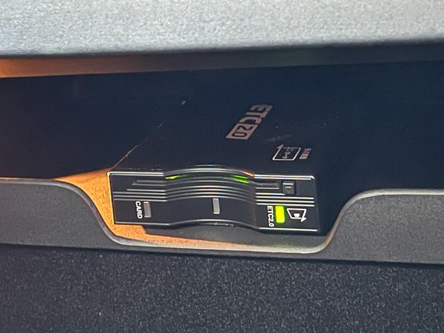 ジープ・グランドチェロキー リミテッド　Ｕコネクトナビ・フルセグＴＶ・バックカメラ・Ｂｌｕｅｔｏｏｔｈ対応・黒革シート・ヒーター・ベンチレーション・後席シートヒーター・ステアリングヒーター・アダプティブクルーズコントロール・ＥＴＣ２．０（51枚目）