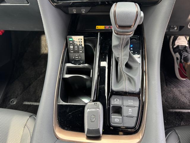 アルファード Z 左右独立ムーンルーフ ユニバーサルステップ サイドサンシェード(電動) トヨタチームメイト アドバンスドパーク アドバンスドドライブ フリップダウンモニター パノラミックビューモニタ(30枚目)