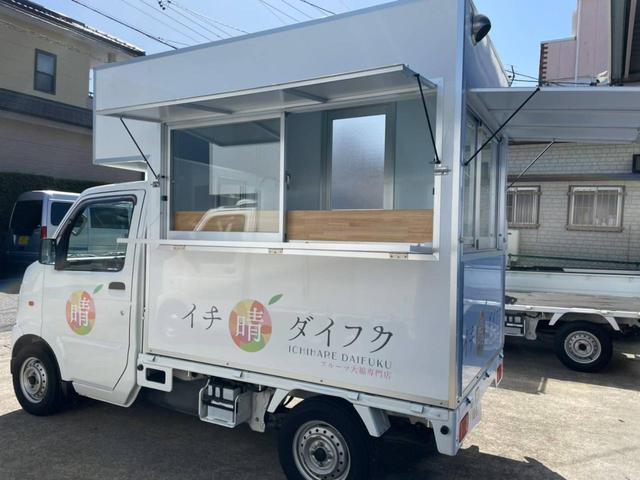 　キッチンカー　移動販売車　ケータリングカー　フードトラック（Ｂ）／全塗装＋前方収納＋側面・後方跳上扉＆テーブル＋サッシ＋ドア＋シンク＆タンク＋換気扇＋床＋照明＋外部内部電源(35枚目)