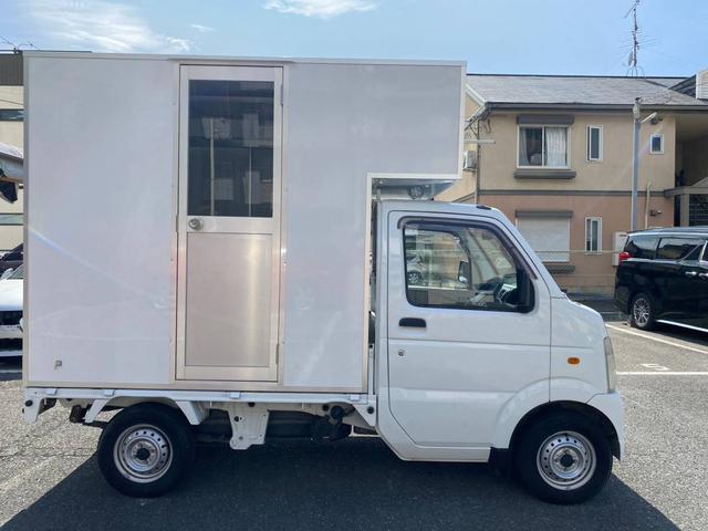 　キッチンカー．移動販売車．ケータリングカー．フードトラック（Ｂ）／前方収納．側面・後方跳上扉＆テーブル．サッシ．ドア．シンク＆タンク．換気扇．床．照明．外部電源．コンセント(7枚目)