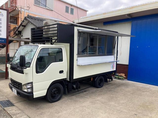 タイタンダッシュ 　キッチンカー　移動販売車　ケータリングカー　フードトラック（Ｃ）／全塗装　側面跳上扉＋テーブル．窓サッシ．シンク．換気扇．床．照明．外部電源．コンセント．８ナンバー登録（22枚目）