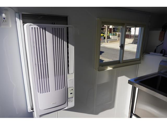 キャリイトラック  トリミングカー ペットトリミングカー 出張トリミングカー/シェルBOX+前方収納+サッシ+出入口ドア+CFフロア+換気扇+洗浄用バス+エアコン+コンセント+網戸+給湯器(9枚目)