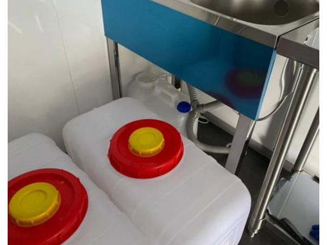 アトラストラック 　キッチンカー　移動販売車　フードトラック　８ナンバー　保健所対応　中型キッチンカー　中型移動販売車　カスタムフードトラック　カスタム移動販売車　シンク　換気扇　給水タンク　外部電源（9枚目）