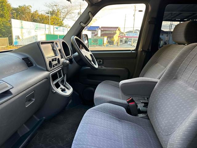 アトレーワゴン カスタムターボＲＳ　ＡＴ　ＥＴＣ　ナビ　ＴＶ　両側スライドドア　ターボ　ＨＩＤ　ＡＢＳ　エアコン　パワーステアリング　パワーウィンドウ　運転席エアバッグ　助手席エアバッグ　ＣＤ　ＤＶＤ再生　Ｂｌｕｅｔｏｏｔｈ（7枚目）