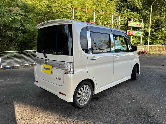 タント カスタムＶセレクション　スライドドア　ナビ　ＨＩＤ　スマートキー　ベンチシート　ＡＴ　盗難防止システム　アルミホイール　衝突安全ボディ　エアコン　パワーステアリング　パワーウィンドウ（7枚目）