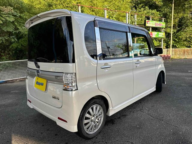 タント カスタムＶセレクション　スライドドア　ナビ　ＨＩＤ　スマートキー　ベンチシート　ＡＴ　盗難防止システム　アルミホイール　衝突安全ボディ　エアコン　パワーステアリング　パワーウィンドウ（8枚目）