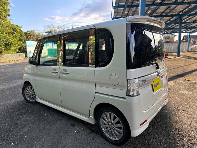 タント カスタムＶセレクション　スライドドア　ナビ　ＨＩＤ　スマートキー　ベンチシート　ＡＴ　盗難防止システム　アルミホイール　衝突安全ボディ　エアコン　パワーステアリング　パワーウィンドウ（12枚目）