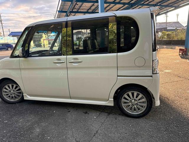 タント カスタムＶセレクション　スライドドア　ナビ　ＨＩＤ　スマートキー　ベンチシート　ＡＴ　盗難防止システム　アルミホイール　衝突安全ボディ　エアコン　パワーステアリング　パワーウィンドウ（15枚目）