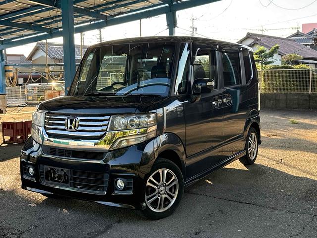 Ｎ－ＢＯＸカスタム Ｇ・Ａパッケージ　バックカメラ　両側スライド・片側電動　衝突被害軽減システム　ＨＩＤ　スマートキー　アイドリングストップ　ベンチシート　ＣＶＴ　盗難防止システム　ＡＢＳ　ＥＳＣ　アルミホイール　エアコン（5枚目）