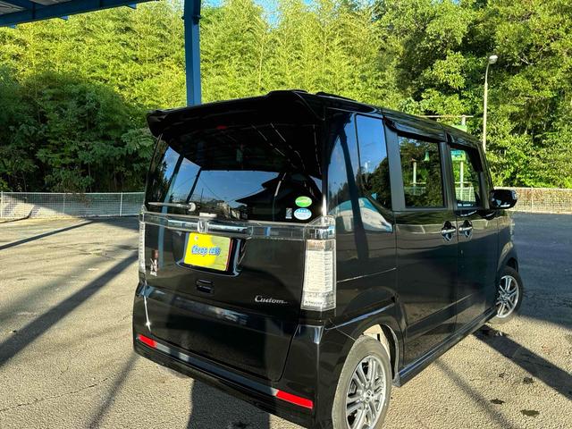 Ｎ－ＢＯＸカスタム Ｇ・Ａパッケージ　バックカメラ　両側スライド・片側電動　衝突被害軽減システム　ＨＩＤ　スマートキー　アイドリングストップ　ベンチシート　ＣＶＴ　盗難防止システム　ＡＢＳ　ＥＳＣ　アルミホイール　エアコン（7枚目）