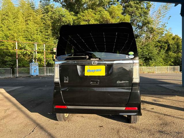 Ｎ－ＢＯＸカスタム Ｇ・Ａパッケージ　バックカメラ　両側スライド・片側電動　衝突被害軽減システム　ＨＩＤ　スマートキー　アイドリングストップ　ベンチシート　ＣＶＴ　盗難防止システム　ＡＢＳ　ＥＳＣ　アルミホイール　エアコン（9枚目）