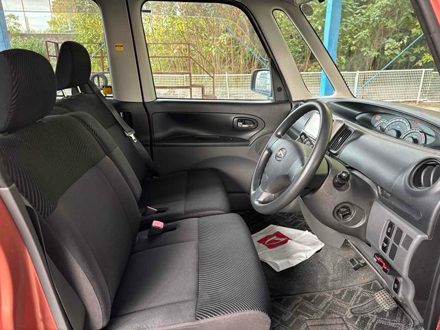 タント カスタムＸリミテッド　ＥＴＣ　電動スライドドア　ナビ　ＨＩＤ　スマートキー　ベンチシート　ＣＶＴ　盗難防止システム　ＡＢＳ　ＣＤ　アルミホイール　衝突安全ボディ　エアコン　パワーステアリング　パワーウィンドウ（19枚目）