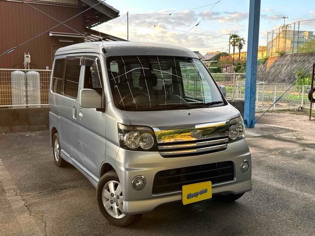 アトレーワゴン カスタムターボＲＳ　ＡＴ　両側スライドドア　キーレスエントリー　ターボ　ＨＩＤ　アルミホイール　ＡＢＳ　エアコン　パワーステアリング　パワーウィンドウ　運転席エアバッグ　助手席エアバッグ　ＣＤ（4枚目）