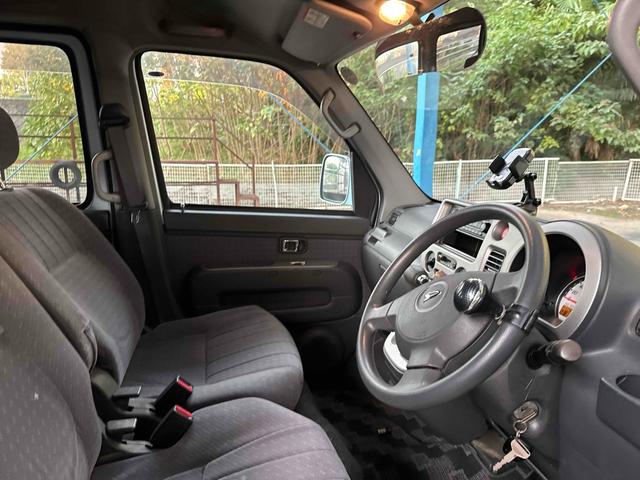 アトレーワゴン カスタムターボＲＳ　ＡＴ　両側スライドドア　キーレスエントリー　ターボ　ＨＩＤ　アルミホイール　ＡＢＳ　エアコン　パワーステアリング　パワーウィンドウ　運転席エアバッグ　助手席エアバッグ　ＣＤ（21枚目）