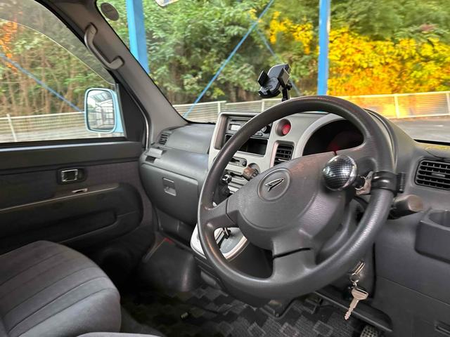 アトレーワゴン カスタムターボＲＳ　ＡＴ　両側スライドドア　キーレスエントリー　ターボ　ＨＩＤ　アルミホイール　ＡＢＳ　エアコン　パワーステアリング　パワーウィンドウ　運転席エアバッグ　助手席エアバッグ　ＣＤ（22枚目）