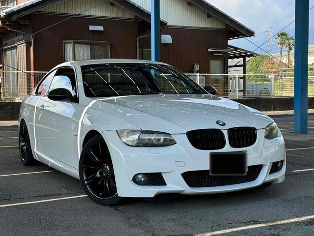 ３シリーズ ３２０ｉ　Ｍスポーツパッケージ　バックカメラ　ＡＴ　オートライト　ＨＩＤ　アルミホイール　盗難防止システム　ＡＢＳ　エアコン　パワーステアリング　パワーウィンドウ（13枚目）