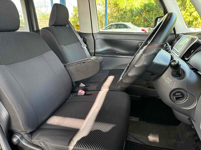 タント カスタムＸ　ＥＴＣ　スライドドア　ナビ　ＨＩＤ　スマートキー　ベンチシート　ＡＴ　盗難防止システム　ＡＢＳ　アルミホイール　衝突安全ボディ　エアコン　パワーステアリング（24枚目）