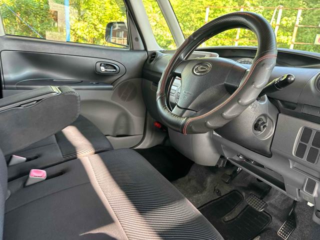 タント カスタムＸ　ＥＴＣ　スライドドア　ナビ　ＨＩＤ　スマートキー　ベンチシート　ＡＴ　盗難防止システム　ＡＢＳ　アルミホイール　衝突安全ボディ　エアコン　パワーステアリング（26枚目）