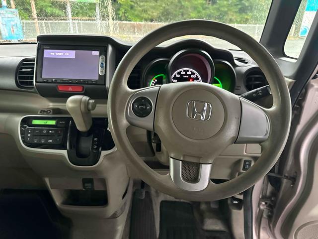 Ｎ－ＢＯＸ＋ Ｇ・Ｌパッケージ　福祉車輌　両側スライドドア　ナビ　ＴＶ　スマートキー　アイドリングストップ　ベンチシート　ＣＶＴ　盗難防止システム　ＡＢＳ　ＥＳＣ　アルミホイール　衝突安全ボディ　エアコン　パワーステアリング（3枚目）