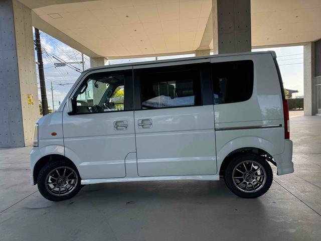 エブリイワゴン ＰＺターボ　両側スライド・片側電動　ナビ　キーレスエントリー　ターボ　ＡＴ　盗難防止システム　ＡＢＳ　アルミホイール　衝突安全ボディ　エアコン　パワーステアリング　パワーウィンドウ　運転席エアバッグ（12枚目）