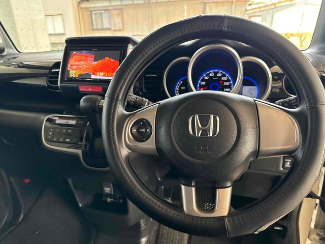 N-BOXカスタム G・Aパッケージ ETC 両側電動スライドドア ナビ TV 衝突被害軽減システム オートライト HID スマートキー アイドリングストップ ベンチシート CVT 盗難防止システム ABS ESC アルミホイール(30枚目)