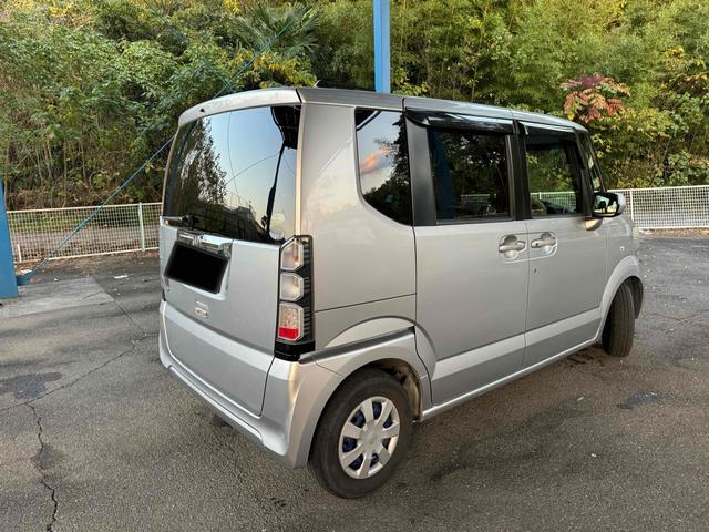 Ｎ－ＢＯＸ Ｇ・Ｌパッケージ　バックカメラ　両側スライド・片側電動　ナビ　ＴＶ　スマートキー　アイドリングストップ　ベンチシート　ＣＶＴ　盗難防止システム　ＡＢＳ　ＥＳＣ　ＣＤ　ＤＶＤ再生　ＵＳＢ　衝突安全ボディ　エアコン（5枚目）