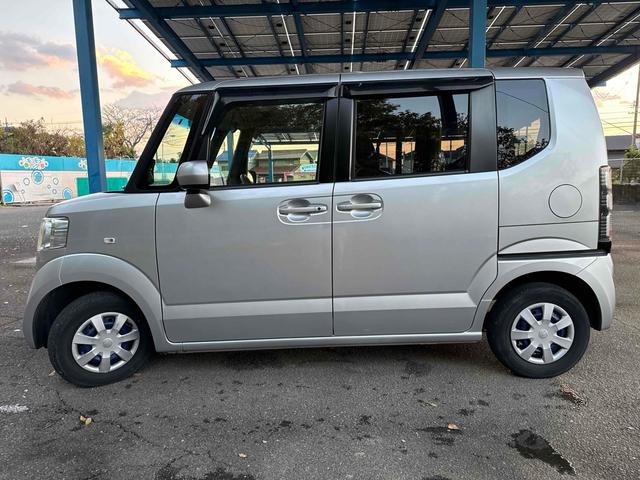 Ｎ－ＢＯＸ Ｇ・Ｌパッケージ　バックカメラ　両側スライド・片側電動　ナビ　ＴＶ　スマートキー　アイドリングストップ　ベンチシート　ＣＶＴ　盗難防止システム　ＡＢＳ　ＥＳＣ　ＣＤ　ＤＶＤ再生　ＵＳＢ　衝突安全ボディ　エアコン（17枚目）