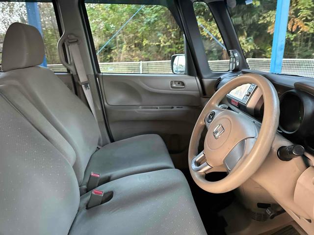 Ｎ－ＢＯＸ Ｇ・Ｌパッケージ　バックカメラ　両側スライド・片側電動　ナビ　ＴＶ　スマートキー　アイドリングストップ　ベンチシート　ＣＶＴ　盗難防止システム　ＡＢＳ　ＥＳＣ　ＣＤ　ＤＶＤ再生　ＵＳＢ　衝突安全ボディ　エアコン（22枚目）