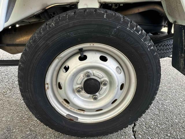 ハイゼットトラック エアコン・パワステ スペシャル 軽トラック MT エアコン パワーステアリング(17枚目)