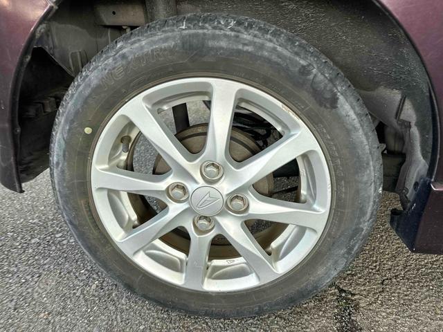 タント カスタムＸスペシャル　電動スライドドア　ナビ　ＴＶ　ＨＩＤ　スマートキー　アイドリングストップ　ベンチシート　ＣＶＴ　盗難防止システム　ＡＢＳ　アルミホイール　衝突安全ボディ　エアコン　パワーステアリング　パワーウィンドウ（28枚目）