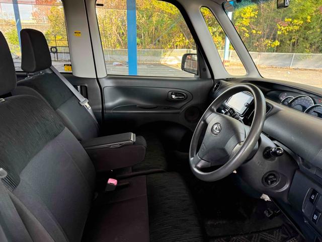 タント カスタムＸスペシャル　電動スライドドア　ナビ　ＴＶ　ＨＩＤ　スマートキー　アイドリングストップ　ベンチシート　ＣＶＴ　盗難防止システム　ＡＢＳ　アルミホイール　衝突安全ボディ　エアコン　パワーステアリング　パワーウィンドウ（30枚目）