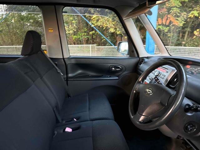 タント カスタムＸリミテッド　電動スライドドア　ＨＩＤ　スマートキー　ベンチシート　ＣＶＴ　盗難防止システム　ＡＢＳ　ＣＤ　アルミホイール　衝突安全ボディ　エアコン　パワーステアリング（31枚目）