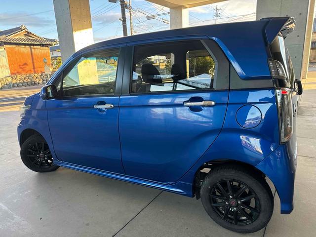 N-WGNカスタム G・Lパッケージ 4WD TV オートクルーズコントロール HID スマートキー アイドリングストップ シートヒーター ベンチシート CVT 盗難防止システム ABS ESC アルミホイール 衝突安全ボディ エアコン(9枚目)