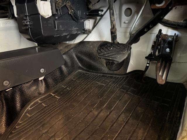 キャリイトラック KU エアコン パワステ 地区限定仕様車 スペアキーあり 法定点検整備付(17枚目)