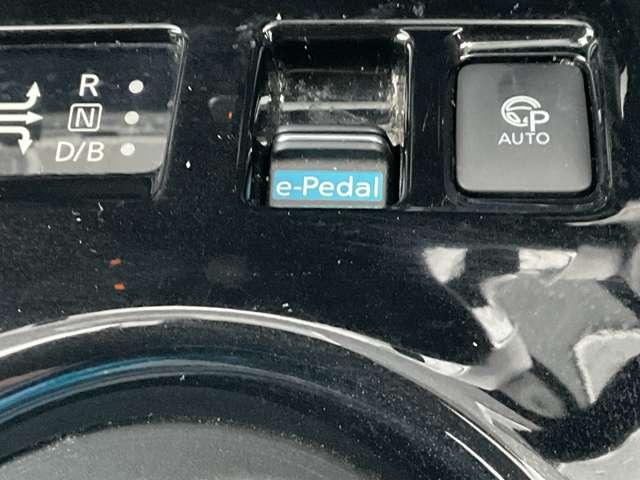 リーフ Ｇ　寒冷地仕様　後席シートヒーター（16枚目）