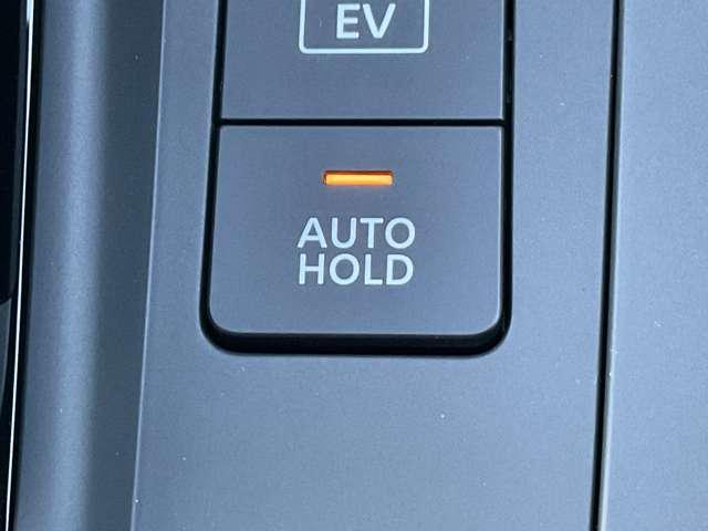 ノート S 全周囲カメラ アダプティブLED 純正ナビ インテリジェントルームミラー 後側方車両検知警報 後退時車両検知警報 後側方衝突防止支援システム フラツキ警報 ペダル踏み間違い防止 ハイビームアシスト(17枚目)