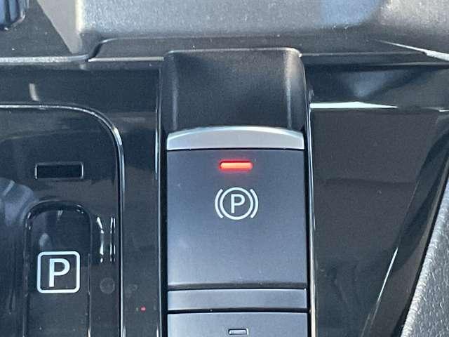 ルークス ハイウェイスター　Ｇターボプロパイロットエディション　全周囲カメラ　純正ナビＭＭ２２３Ｄ－Ｌ　横滑り防止装置ＳＲＳニーエアバック　ＬＥＤヘッドライト　ロールサンシェイド　リアシーリングファン　前後ソナー　先行車発進アラーム　ペダル踏み間違い防止（10枚目）