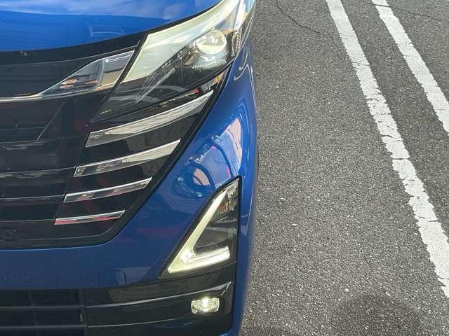 ルークス ハイウェイスター　Ｘ　プロパイロットエディション　全周囲カメラ　純正ナビＭＭ２２３Ｄ－Ｌ　ＳＲＳニーエアバック　ＬＥＤヘッドライト　ロールサンシェイド　リアシーリングファン　前後ソナー　ハイビームアシスト　先行車発進アラーム　ペダル踏み間違い防止（20枚目）