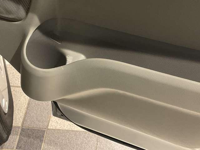 ペットボトルが収納できます