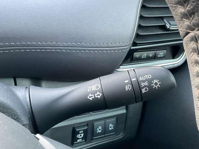 セレナ 1.2 e-POWER ハイウェイスター V 日産純正9インチナビ CDDVD再生Bluelay(7枚目)