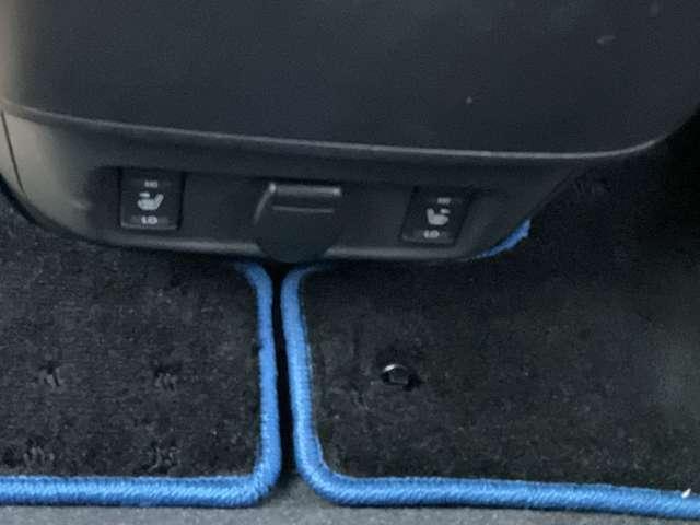 セレナ 1.2 e-POWER ハイウェイスター V 日産純正9インチナビ CDDVD再生Bluelay(18枚目)