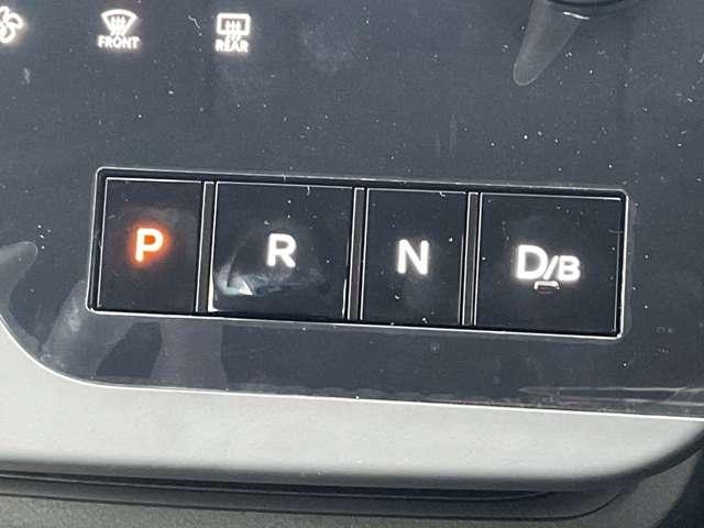 セレナ １．４　ｅ－ＰＯＷＥＲ　ハイウェイスターＶ　全周囲カメラ移動物検知機能付（10枚目）