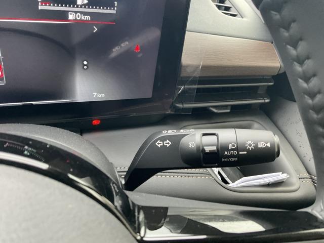 セレナ １．４　ｅ－ＰＯＷＥＲ　ハイウェイスターＶ　全周囲カメラ移動物検知機能付（18枚目）